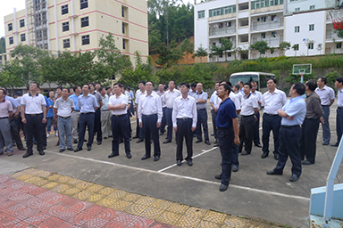 南平市市委書記裴金佳、市長(zhǎng)林寶金率市委市政府全部領(lǐng)導(dǎo)及各市縣主要領(lǐng)導(dǎo)一行蒞臨我公司視察指導(dǎo)
